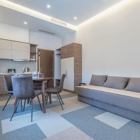 Aparthotel Samokres Sa Bazenom