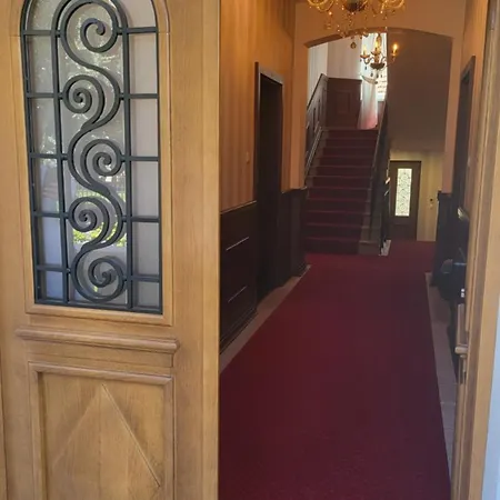 Aparthotel Samokres Sa Bazenom