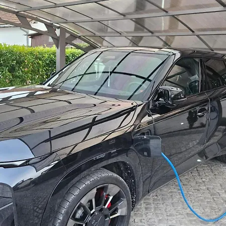 Samokres Sa Bazenom Aparthotel